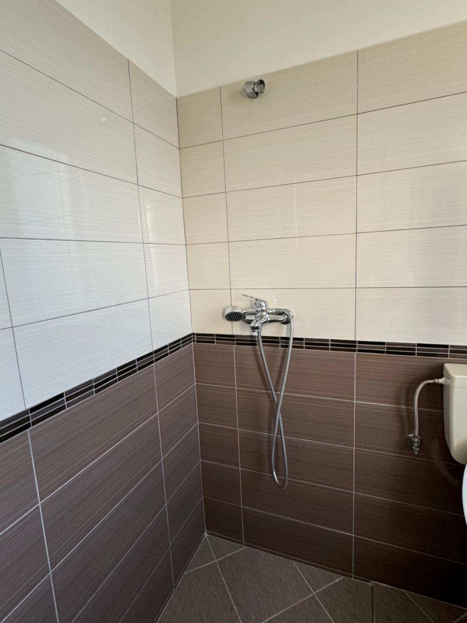 Kunevain Guest House Lezhë المظهر الخارجي الصورة